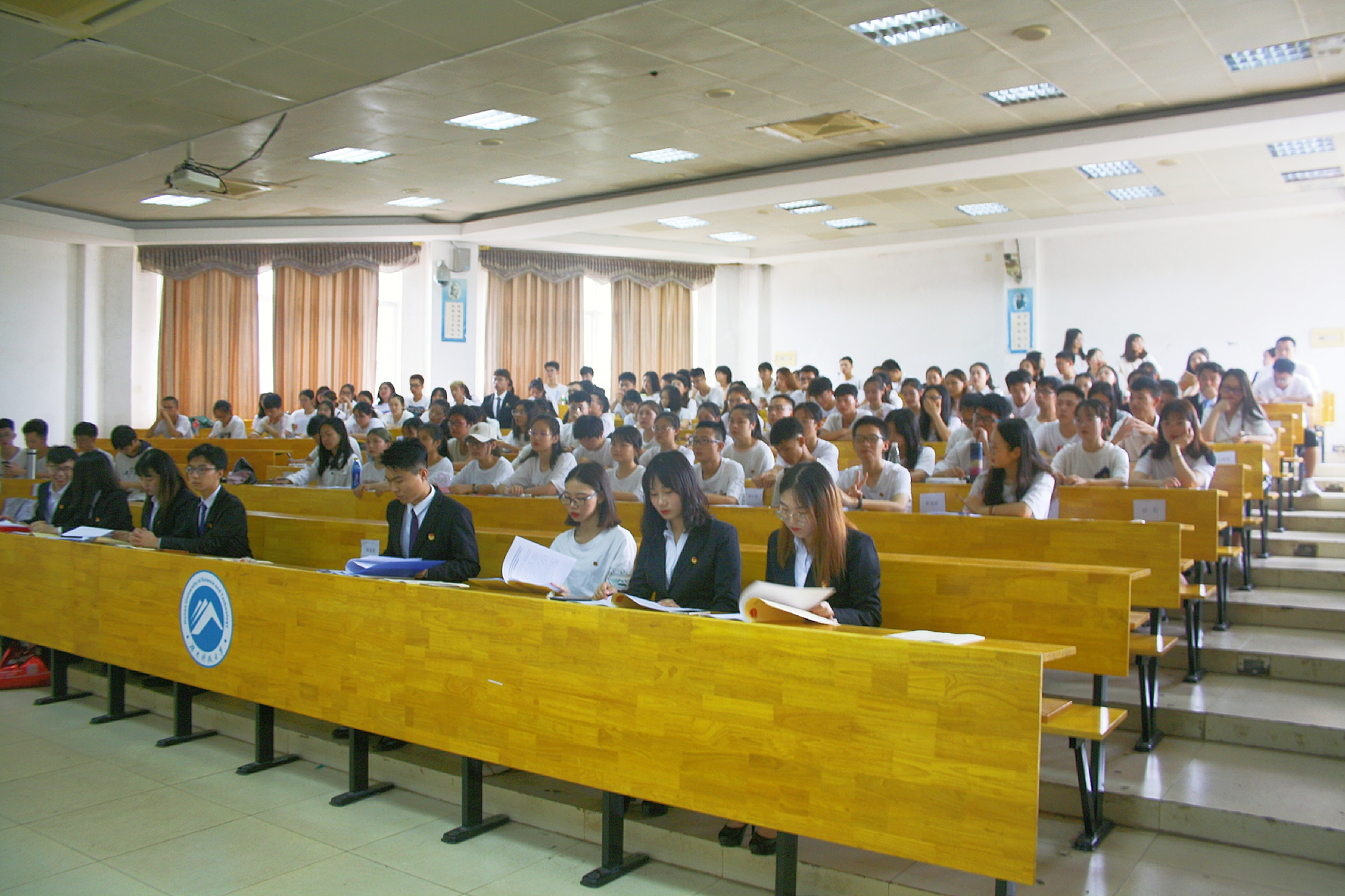 6d5a9ef196014b8a9d32274741fafe19.jpg 6d5a9ef196014b8a9d32274741fafe19.jpg