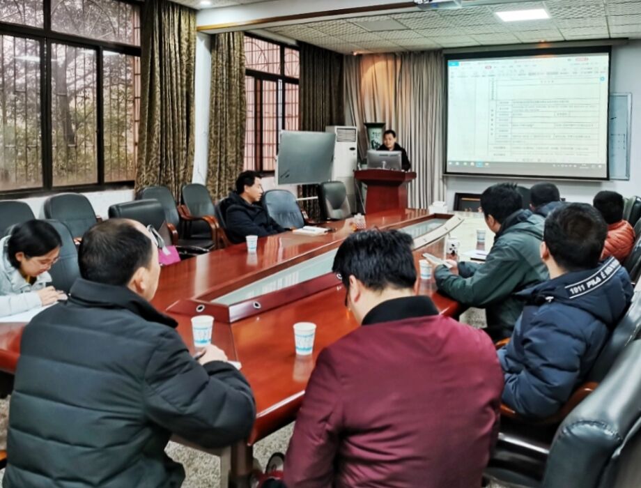 4d1f54996246493695708f9756229c9f.jpg 4d1f54996246493695708f9756229c9f.jpg