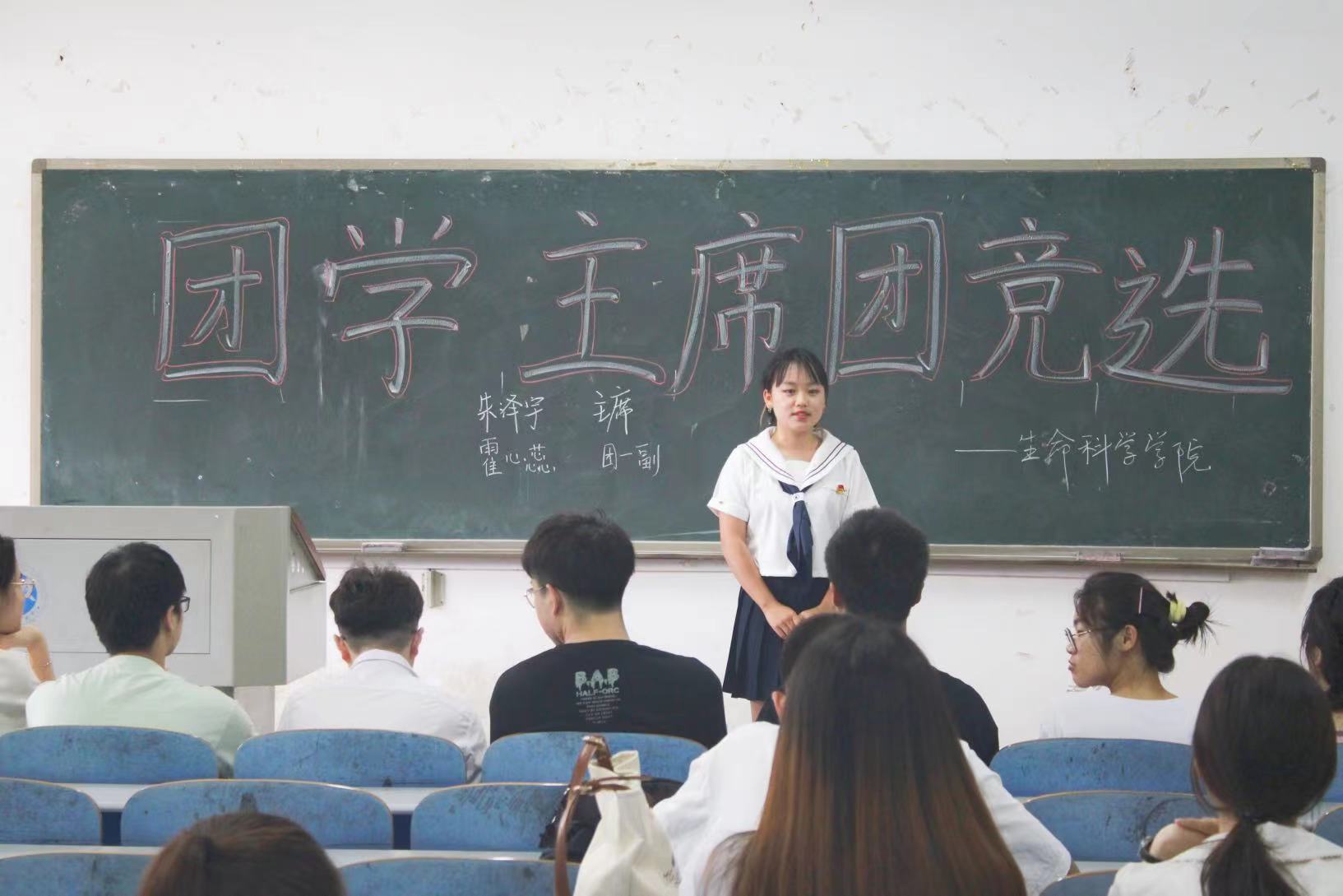 5660ea25a25341eb9cf5150e21302f3b.jpg 5660ea25a25341eb9cf5150e21302f3b.jpg