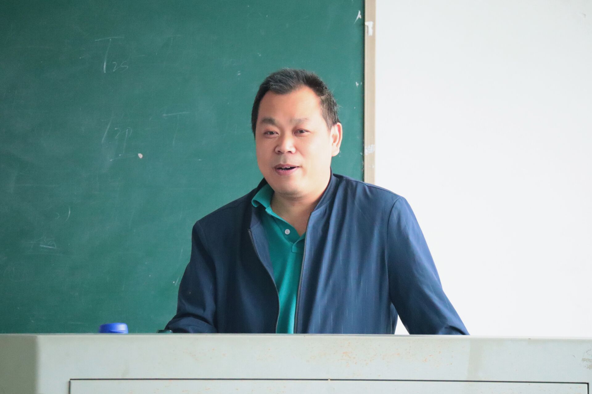 ec44029fb9214f7ea6198b1c8b719f65.jpg ec44029fb9214f7ea6198b1c8b719f65.jpg