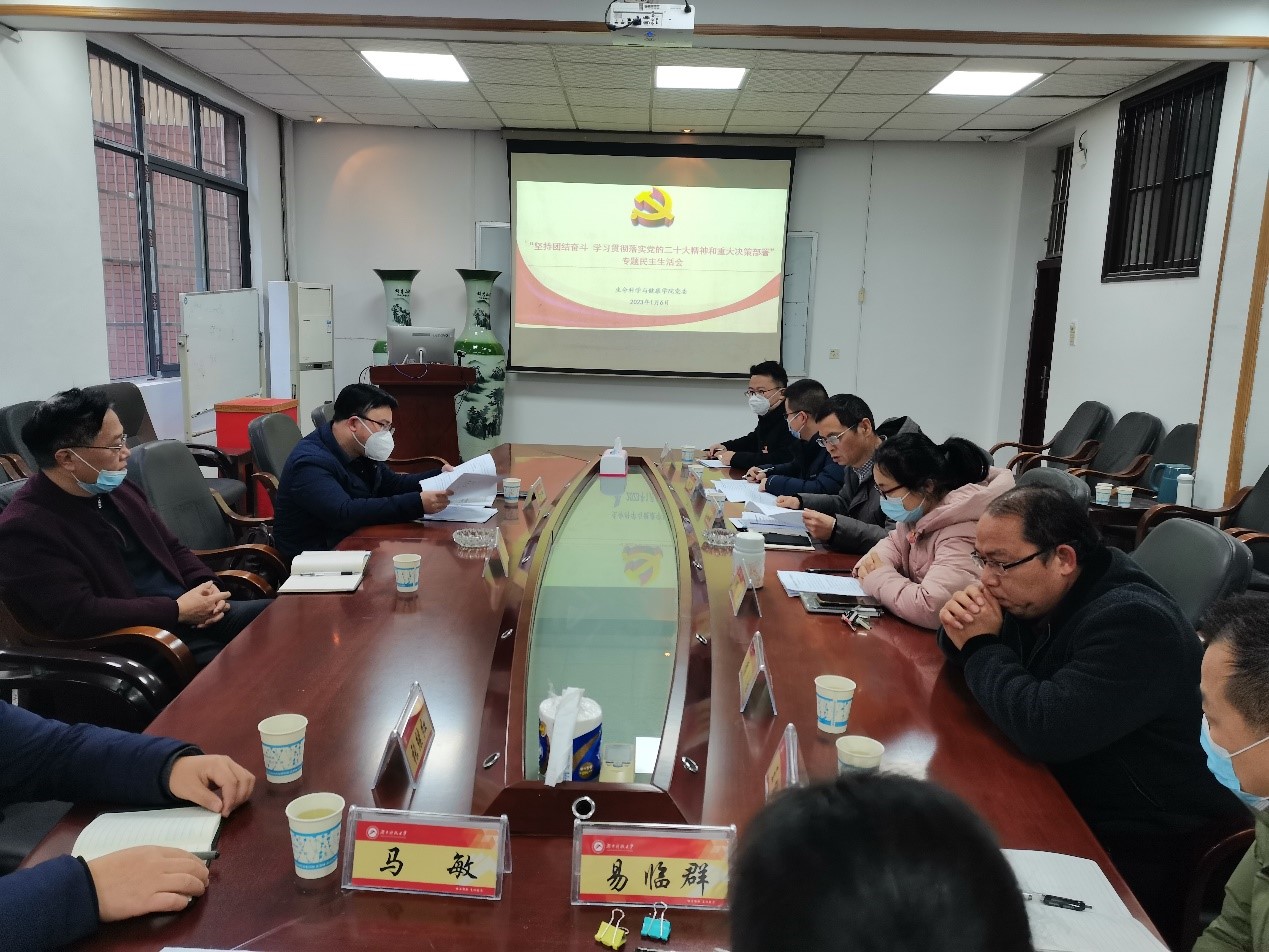 4a2bafbdce2a42adbf86a29fffd56997.jpg 4a2bafbdce2a42adbf86a29fffd56997.jpg