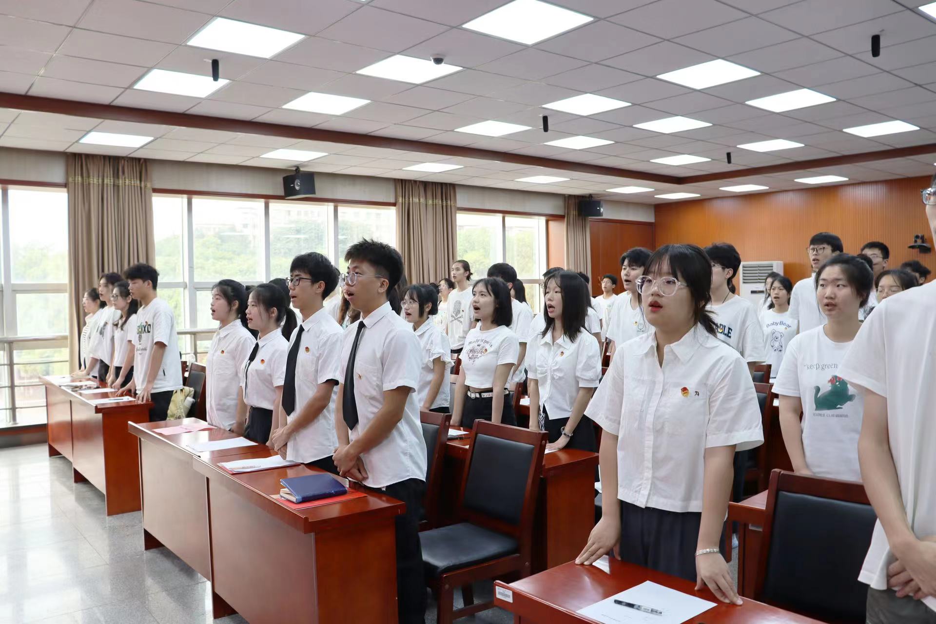 e54b2d217a534ff0a60740a5af8ab18c.jpg e54b2d217a534ff0a60740a5af8ab18c.jpg