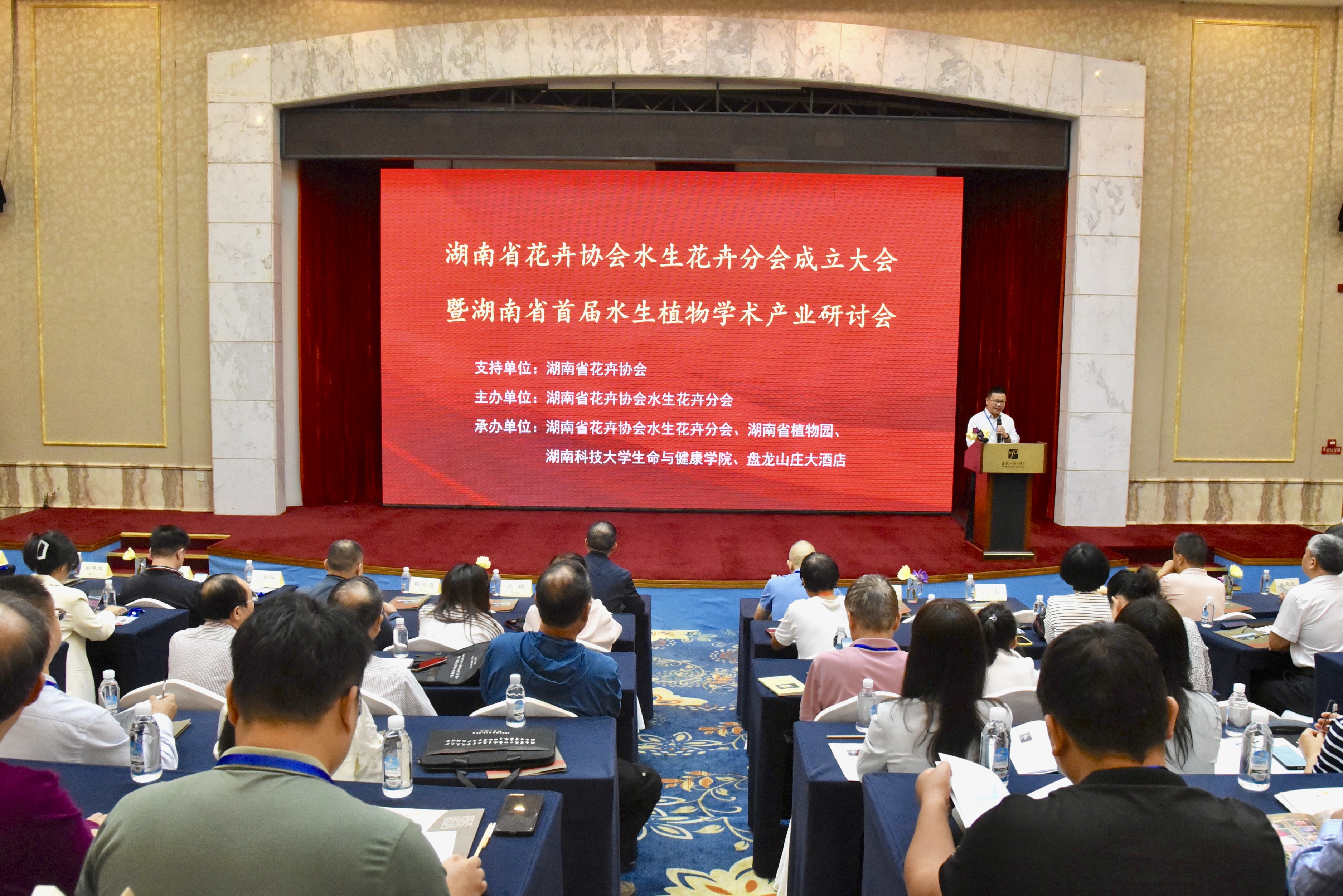 bab691650c844e83816f1349224fed8d.jpg bab691650c844e83816f1349224fed8d.jpg