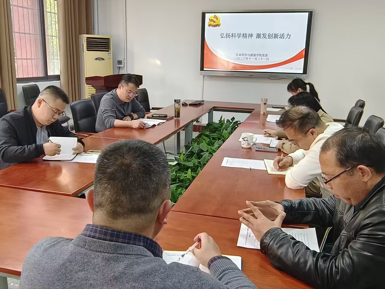 b00ef5f1e3734804a74f6cc09cd9e29e.jpg b00ef5f1e3734804a74f6cc09cd9e29e.jpg