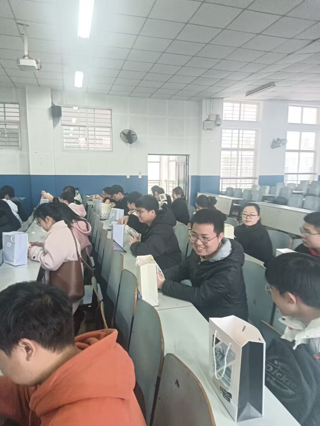 5b6d058ecb934eac85bcf34b655bafc2.jpg 5b6d058ecb934eac85bcf34b655bafc2.jpg